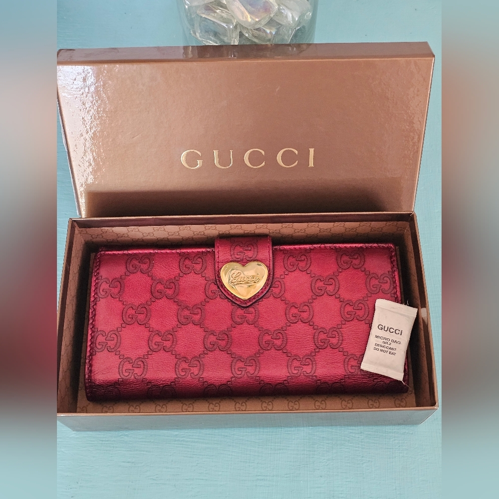 Gucci Guccissima Heart Continental Wallet